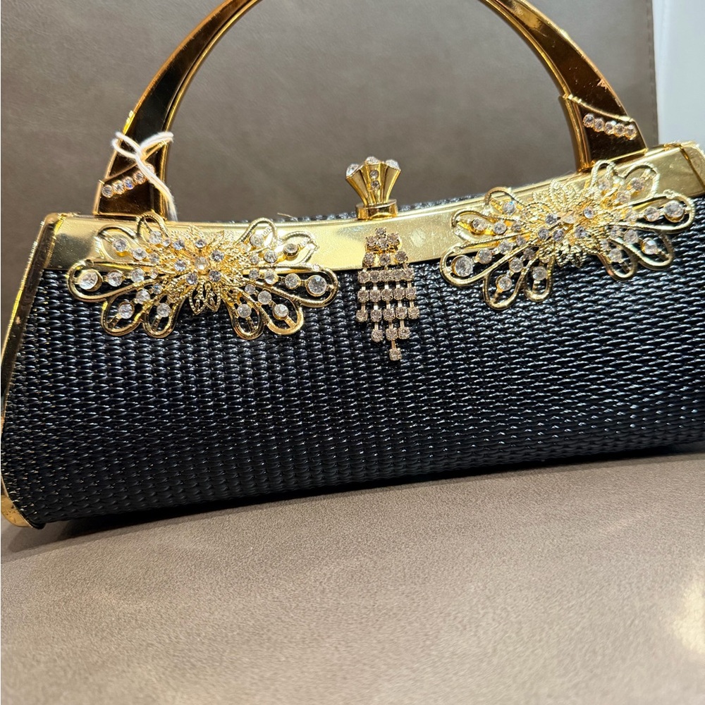 Elegant Black and Gold Evening Handbag